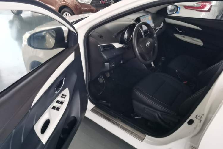Used Toyota Vios 2016 1.5L Manual ZhiZhen Xingyao Edition Driver Seat