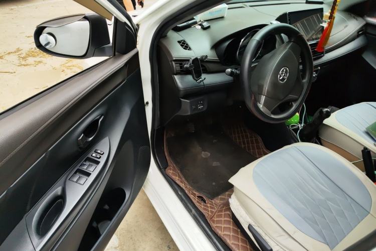 Used Toyota Vios 2016 1.5L Manual ZhiZhen Xingyao Edition Driver Seat