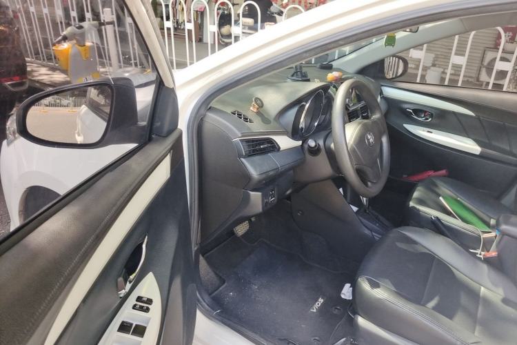 Used Toyota Vios 2016 1.5L Automatic ZhiZhen Xingyao Edition Driver Seat