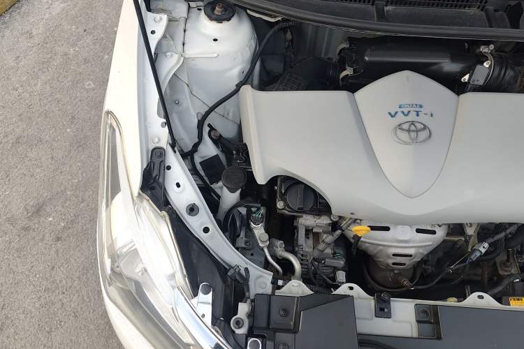Used Toyota Vios 2016 1.5L Automatic ZhiZhen Xingyao Edition Engine Bay Right