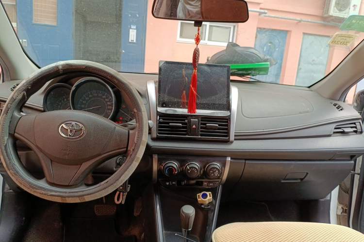 Used Toyota Vios 2016 1.5L Automatic ZhiZhen Xingyao Edition Headliner