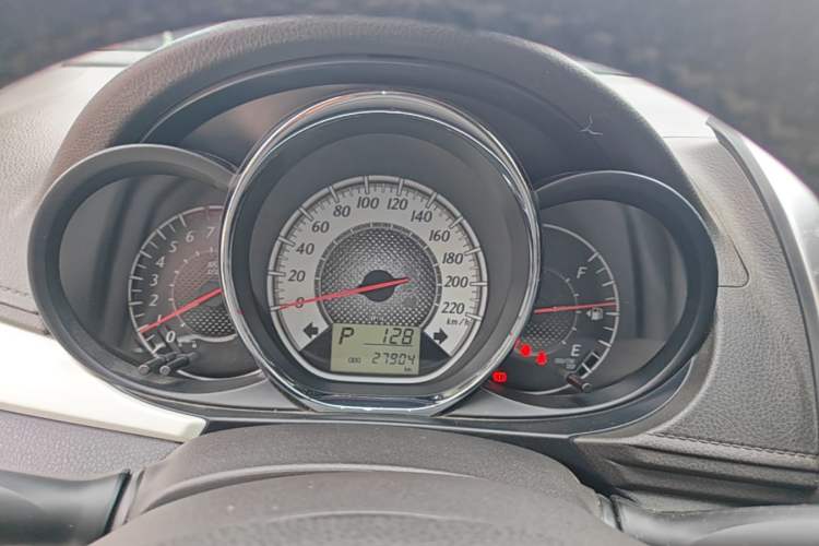 Used Toyota Vios 2016 1.5L Automatic ZhiZhen Xingyao Edition Instrument Cluster