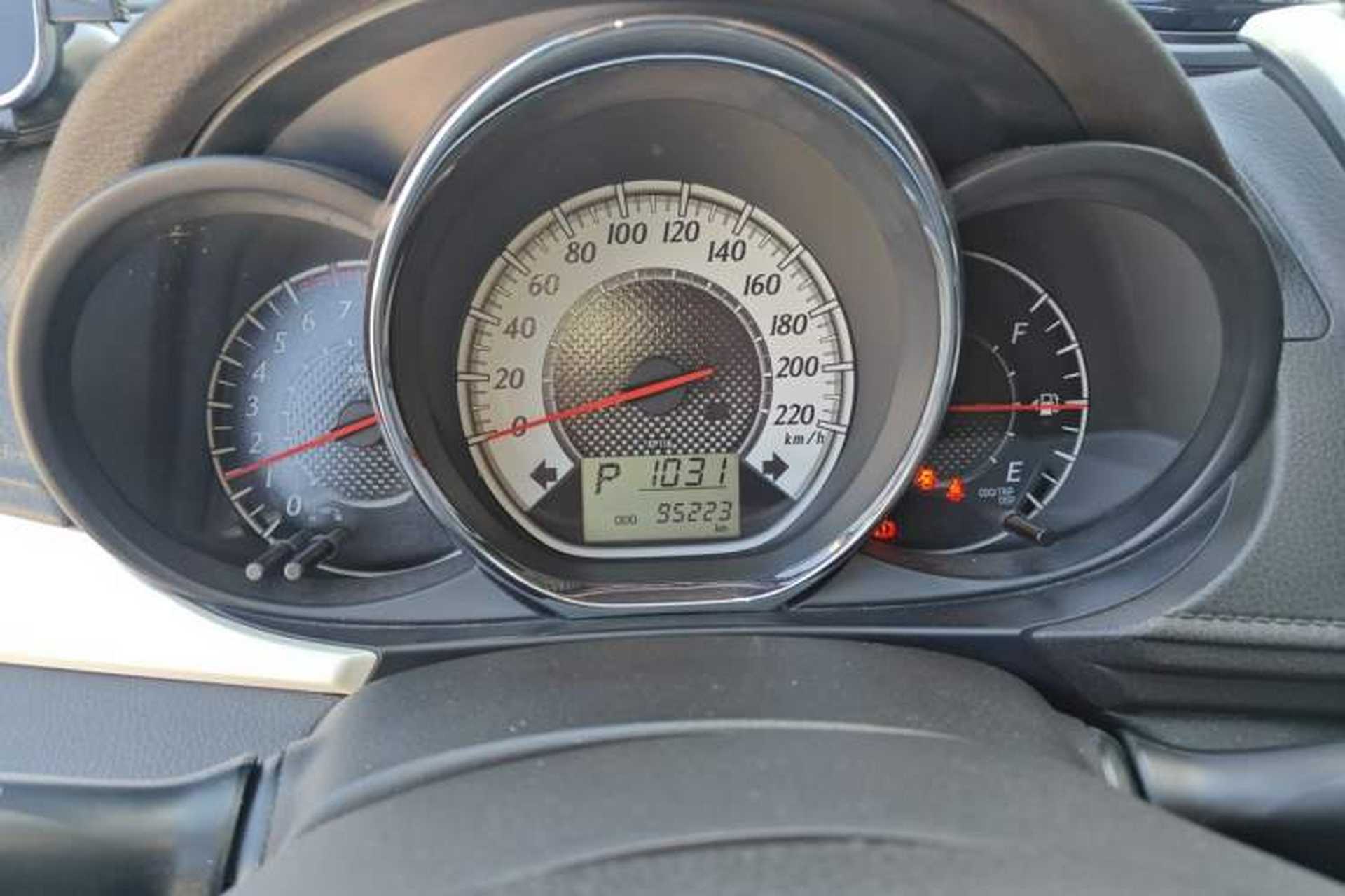 Used Toyota Vios 2016 1.5L Automatic ZhiZhen Xingyao Edition Instrument Cluster