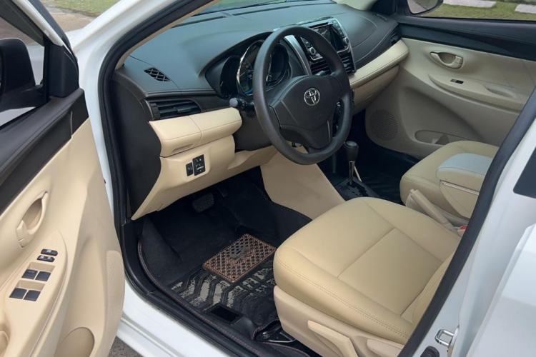 Used Toyota Vios 2016 1.5L Automatic ZhiZhen Xingyao Edition Interior 2