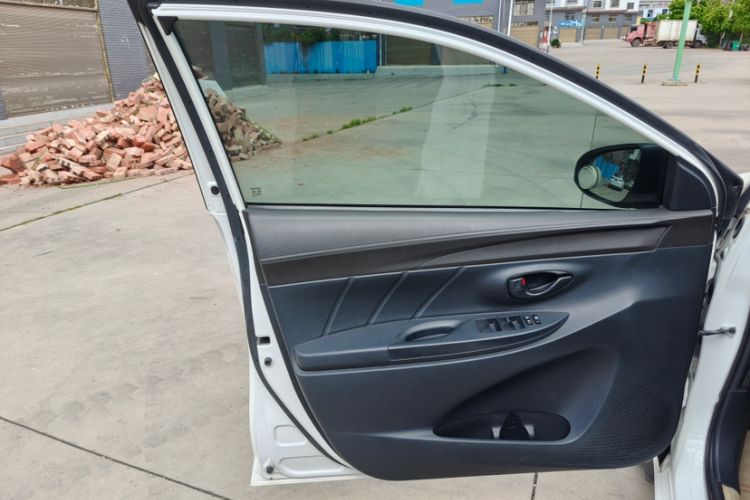 Used Toyota Vios 2016 1.5L Automatic ZhiZhen Xingyao Edition Interior 7
