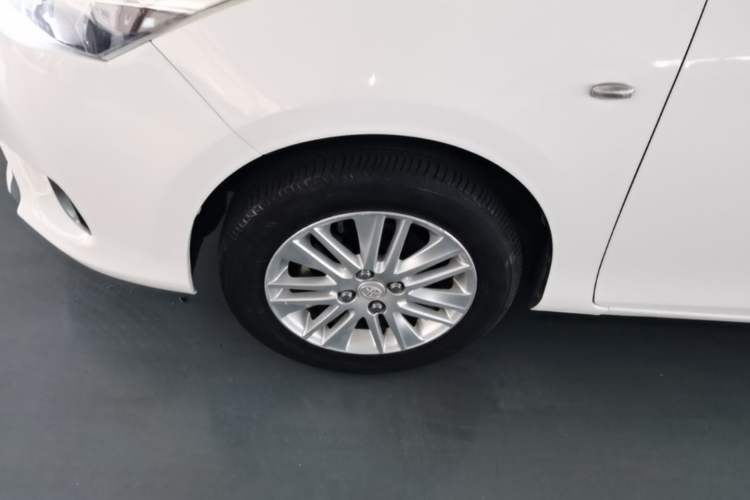 Used Toyota Vios 2016 1.5L Manual ZhiZhen Xingyao Edition Left Front Wheel Hub