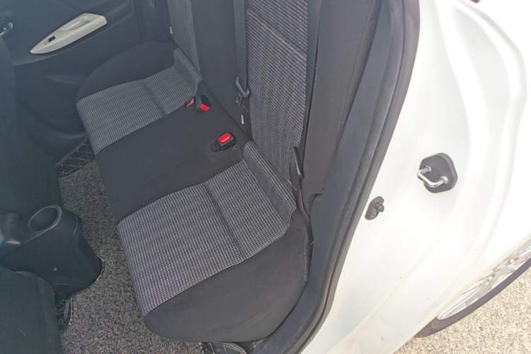 Used Toyota Vios 2016 1.5L Automatic ZhiZhen Xingyao Edition Left Rear Seat