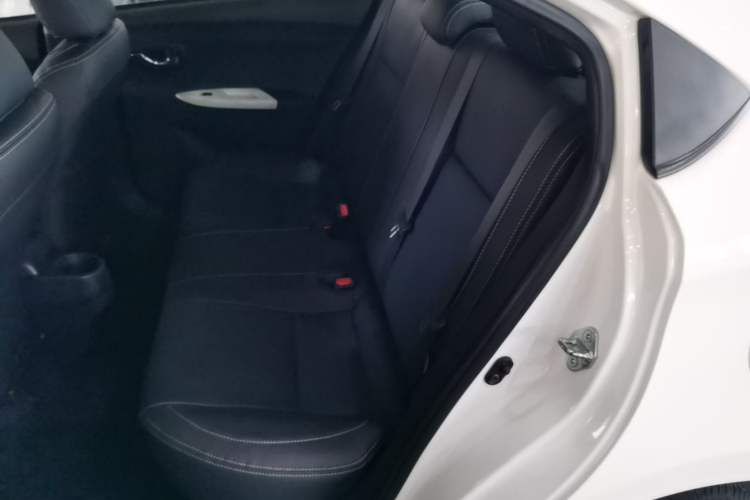 Used Toyota Vios 2016 1.5L Manual ZhiZhen Xingyao Edition Left Rear Seat