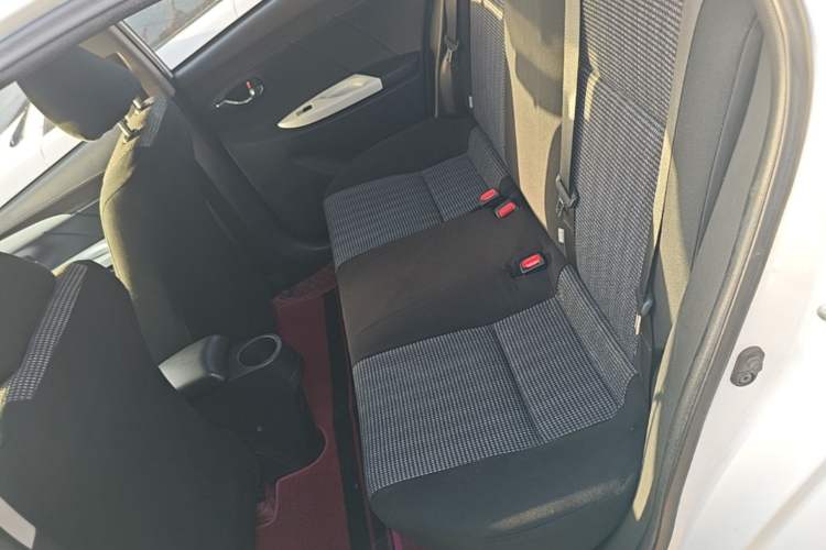 Used Toyota Vios 2016 1.5L Automatic ZhiZhen Xingyao Edition Left Rear Seat