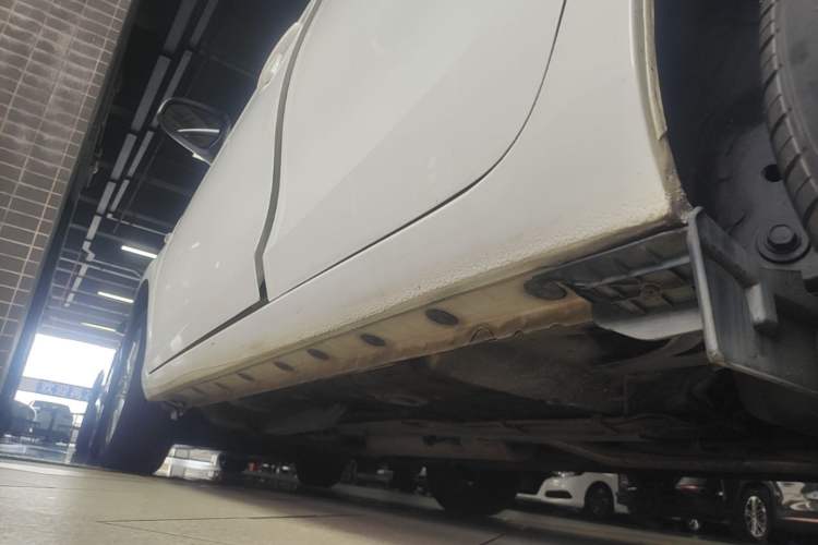 Used Toyota Vios 2016 1.5L Automatic ZhiZhen Xingyao Edition Left Side Sill