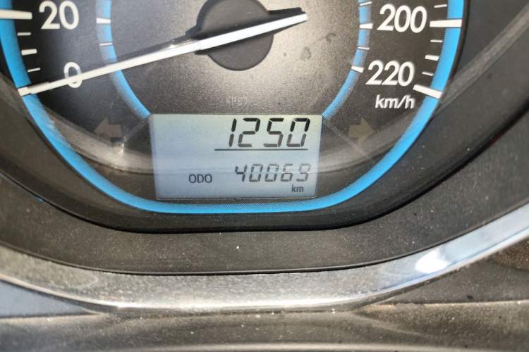 Used Toyota Vios 2016 1.5L Manual ZhiZhen Xingyao Edition Odometer Close Up