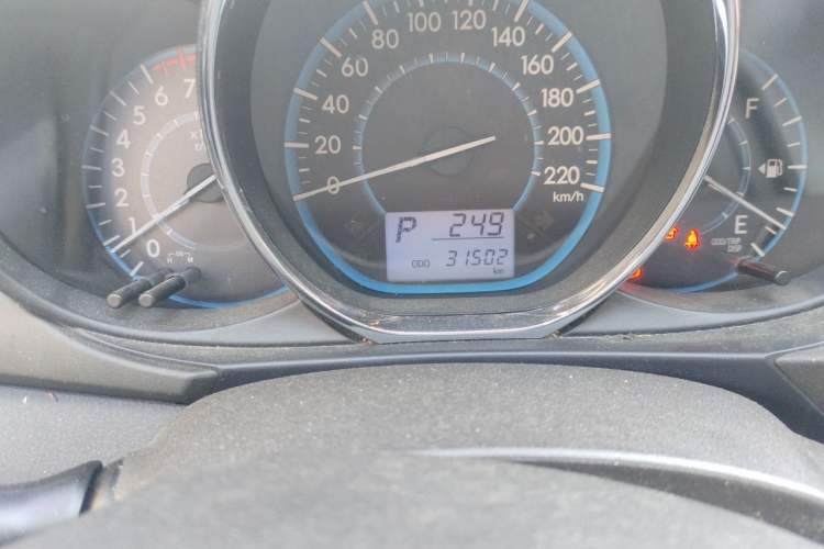 Used Toyota Vios 2016 1.5L Automatic ZhiZhen Xingyao Edition Odometer Close Up