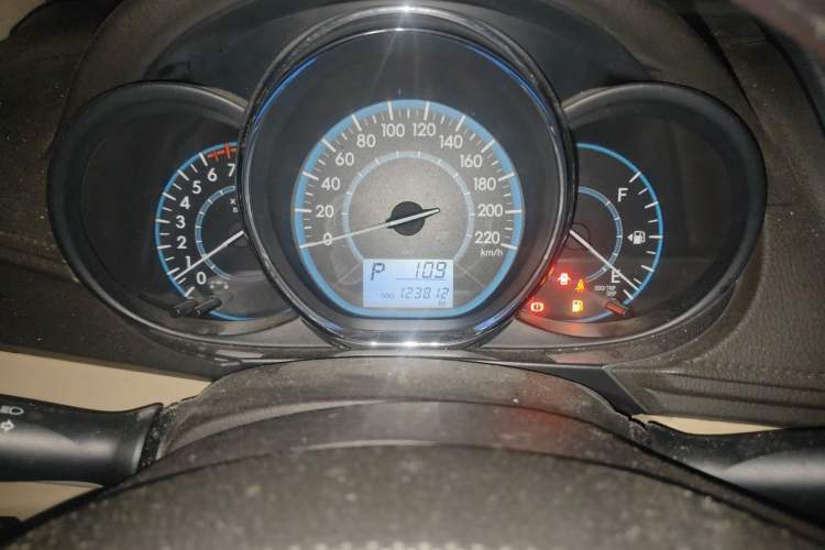 Used Toyota Vios 2016 1.5L Automatic ZhiZhen Xingyao Edition Odometer Close Up