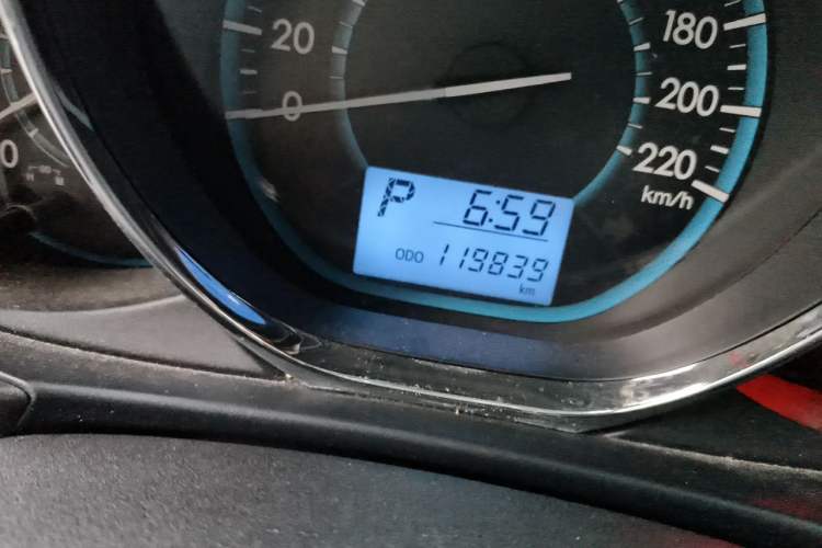 Used Toyota Vios 2016 1.5L Automatic ZhiZhen Xingyao Edition Odometer Close Up