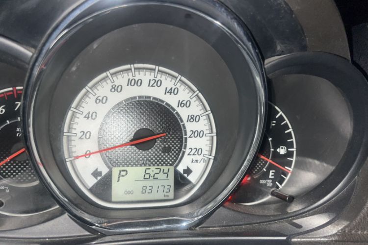 Used Toyota Vios 2016 1.5L Automatic ZhiZhen Xingyao Edition Odometer Close Up