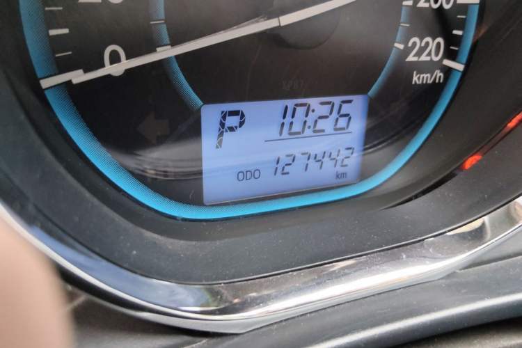 Used Toyota Vios 2016 1.5L Automatic ZhiZhen Xingyao Edition Odometer Close Up