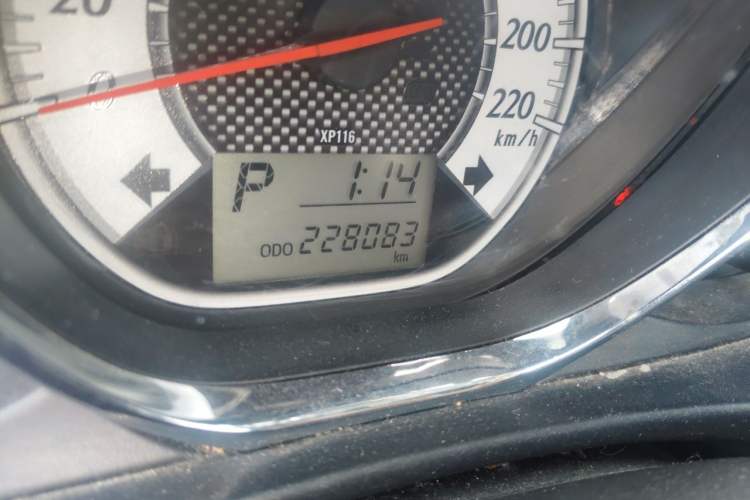 Used Toyota Vios 2016 1.5L Automatic ZhiZhen Xingyao Edition Odometer Close Up
