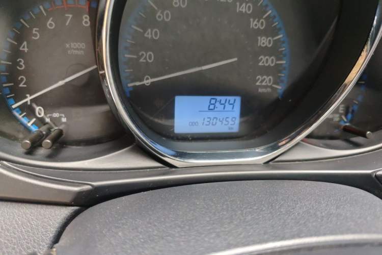 Used Toyota Vios 2016 1.5L Manual ZhiZhen Xingyao Edition Odometer Close Up