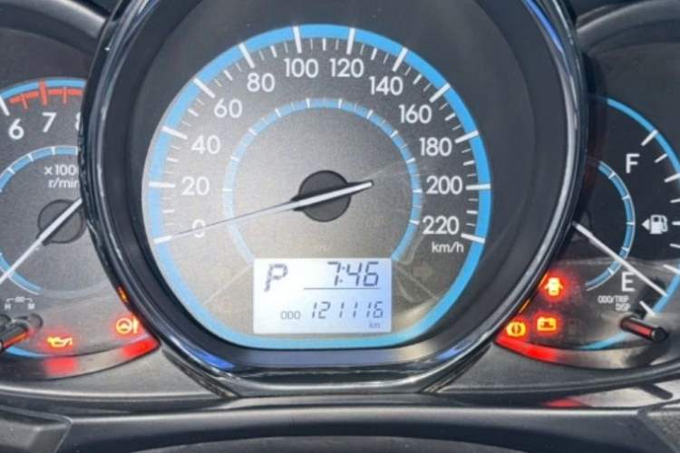 Used Toyota Vios 2016 1.5L Automatic ZhiZhen Xingyao Edition Odometer Close Up