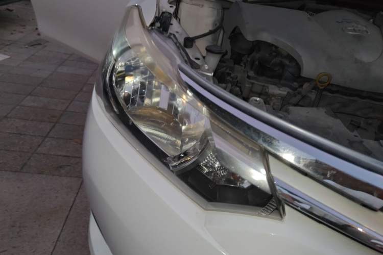 Used Toyota Vios 2016 1.5L Automatic ZhiZhen Xingyao Edition Right Front Headlight
