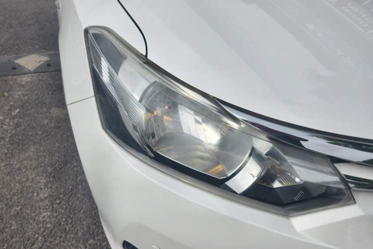 Used Toyota Vios 2016 1.5L Automatic ZhiZhen Xingyao Edition Right Front Headlight