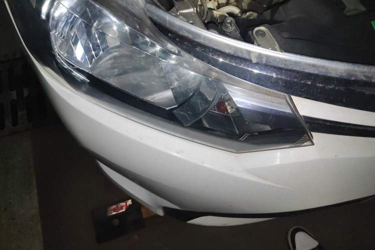 Used Toyota Vios 2016 1.5L Automatic ZhiZhen Xingyao Edition Right Front Headlight