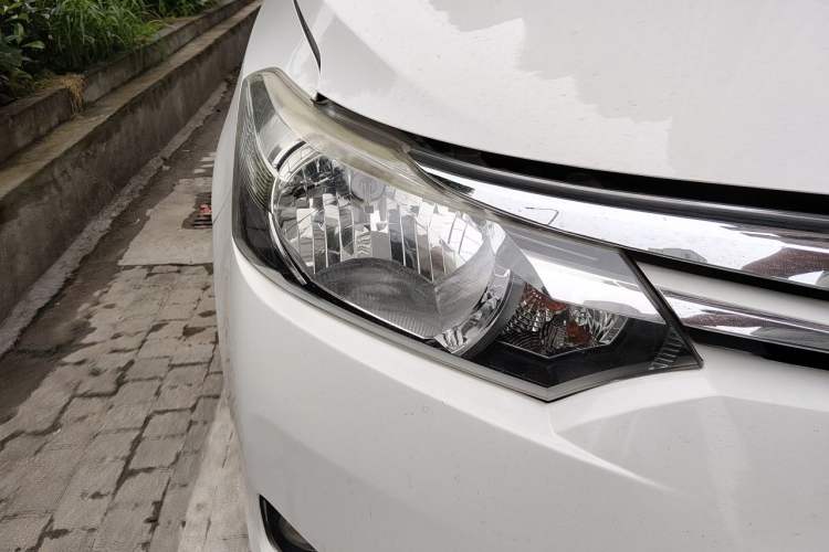 Used Toyota Vios 2016 1.5L Automatic ZhiZhen Xingyao Edition Right Front Headlight