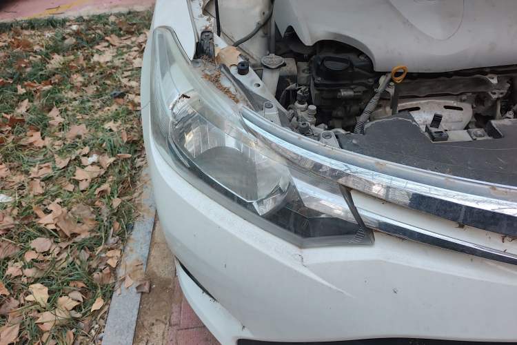Used Toyota Vios 2016 1.5L Automatic ZhiZhen Xingyao Edition Right Front Headlight