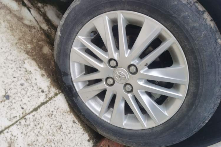 Used Toyota Vios 2016 1.5L Manual ZhiZhen Xingyao Edition Right Front Wheel Hub