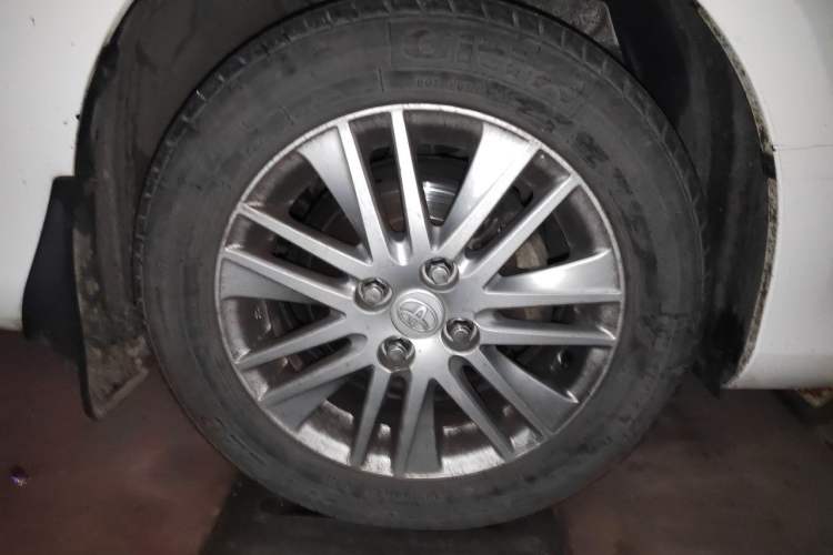 Used Toyota Vios 2016 1.5L Automatic ZhiZhen Xingyao Edition Right Front Wheel Hub