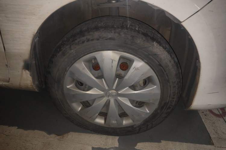 Used Toyota Vios 2016 1.5L Automatic ZhiZhen Xingyao Edition Right Front Wheel Hub