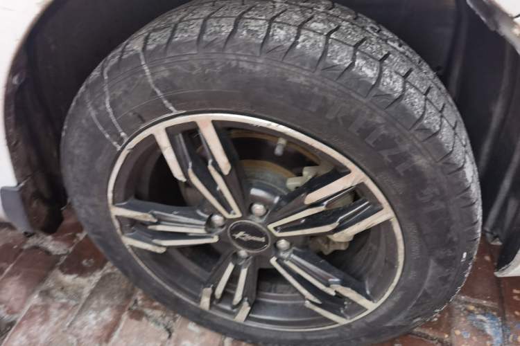 Used Toyota Vios 2016 1.5L Manual ZhiZhen Xingyao Edition Right Front Wheel Hub