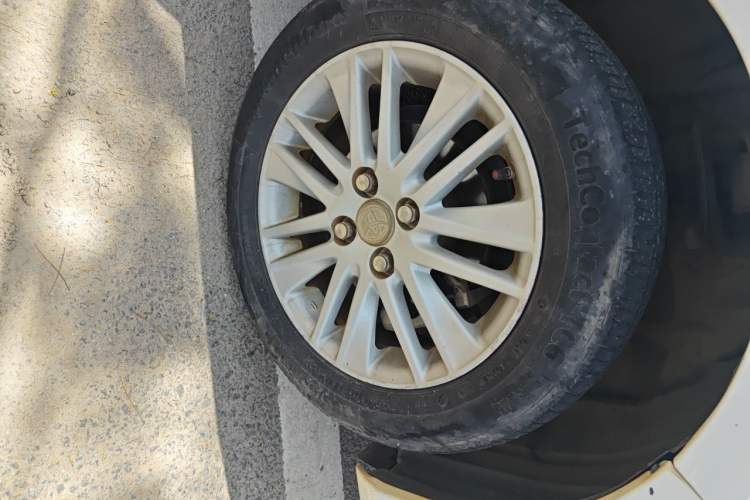 Used Toyota Vios 2016 1.5L Automatic ZhiZhen Xingyao Edition Right Front Wheel Hub
