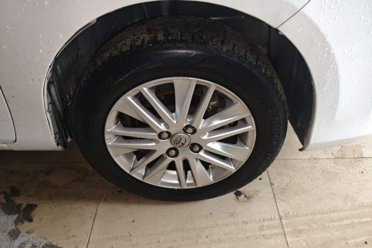 Used Toyota Vios 2016 1.5L Automatic ZhiZhen Xingyao Edition Right Front Wheel Hub