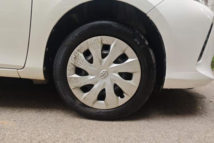 Used Toyota Vios 2016 1.5L Manual ZhiZhen Xingyao Edition Right Front Wheel Hub