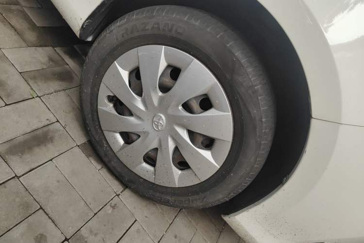 Used Toyota Vios 2016 1.5L Automatic ZhiZhen Xingyao Edition Right Front Wheel Hub