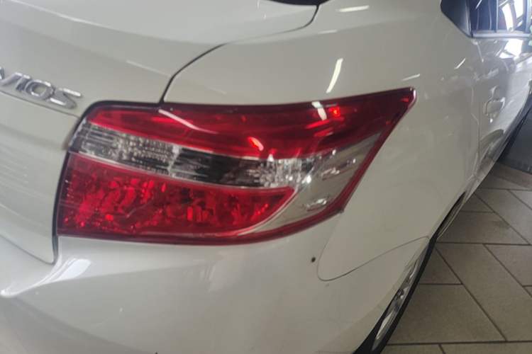 Used Toyota Vios 2016 1.5L Automatic ZhiZhen Xingyao Edition Right Rear Taillight