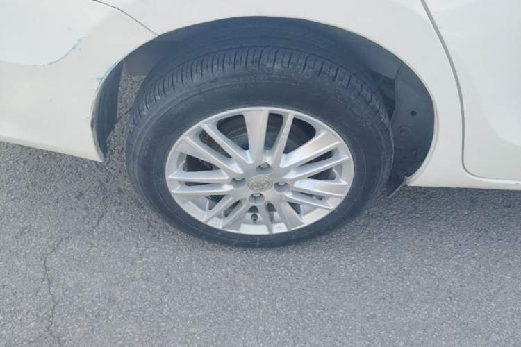 Used Toyota Vios 2016 1.5L Automatic ZhiZhen Xingyao Edition Right Rear Wheel Hub