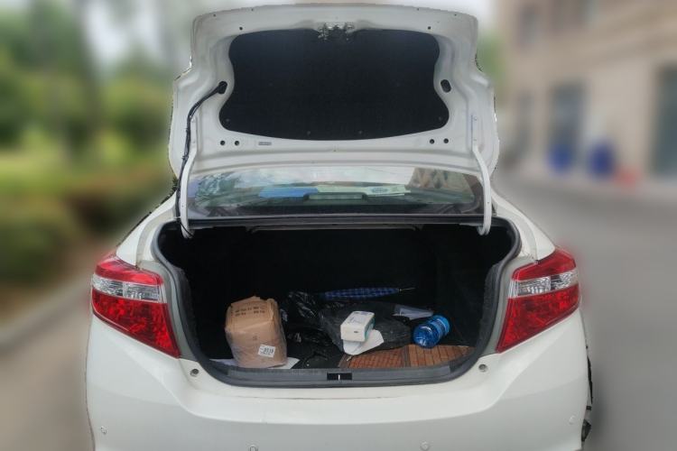 Used Toyota Vios 2016 1.5L Automatic ZhiZhen Xingyao Edition Trunk