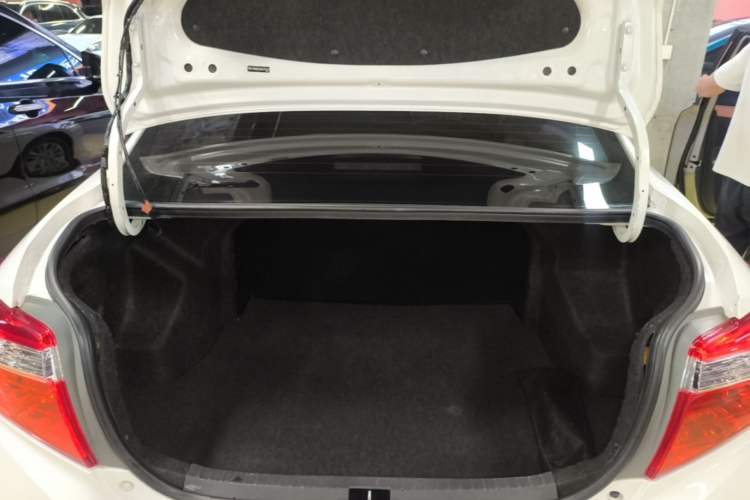 Used Toyota Vios 2016 1.5L Automatic ZhiZhen Xingyao Edition Trunk