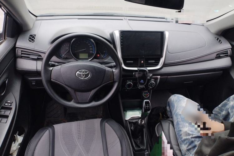 Used Toyota Vios 2017 1.3L Manual Front-Drive Version Center Console
