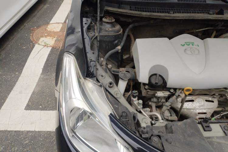 Used Toyota Vios 2017 1.3L Manual Front-Drive Version Engine Bay Right