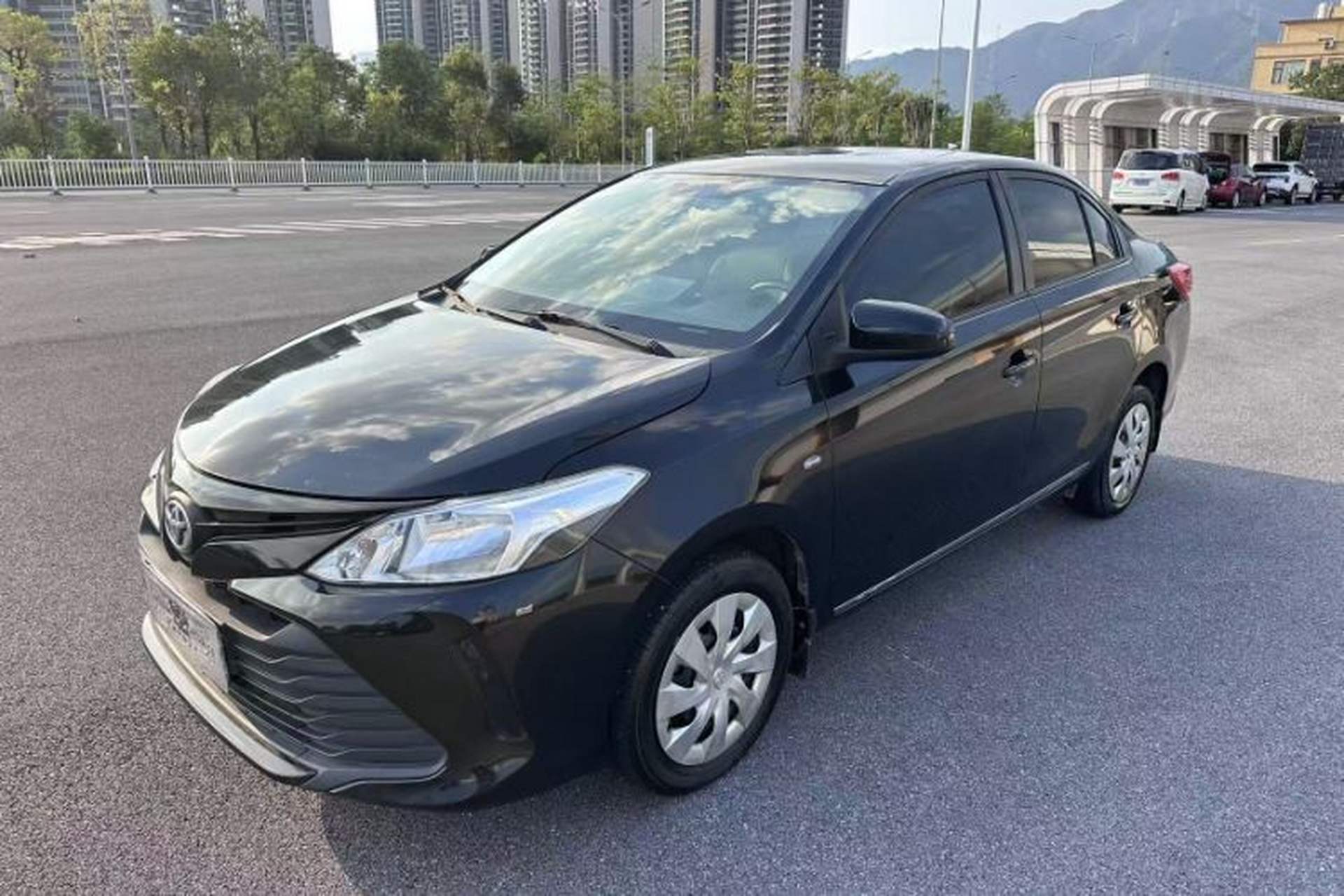 Used Toyota Vios 2017 1.5L CVT Innovation Edition Exterior 5