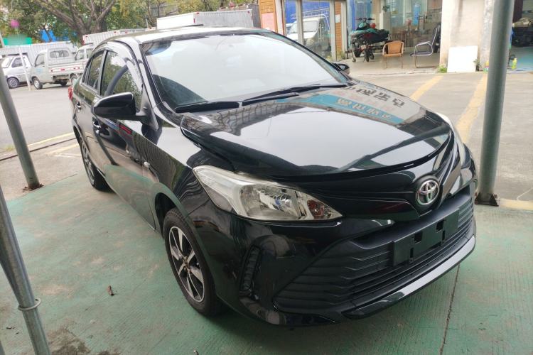 Used Toyota Vios 2017 1.5L CVT Innovation Edition Front Right 45 Deg