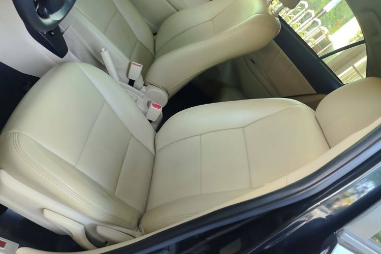 Used Toyota Vios 2017 1.5L CVT Innovation Edition Left Front Seat