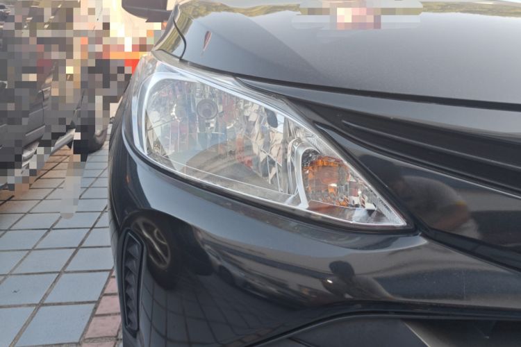 Used Toyota Vios 2017 1.5L CVT Innovation Edition Right Front Headlight