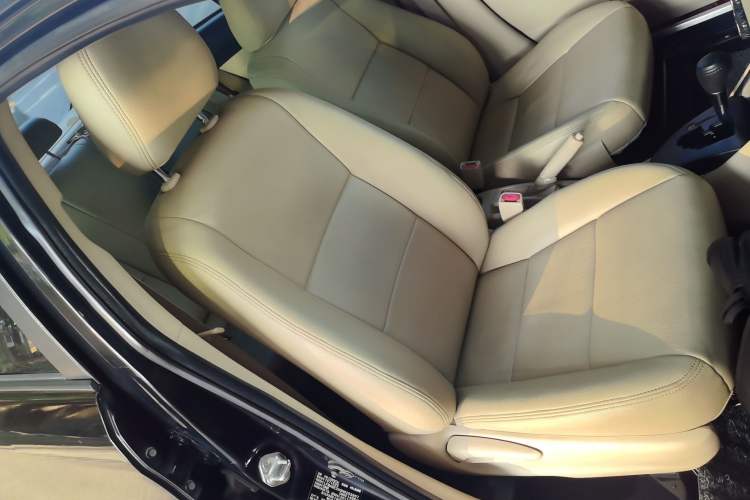 Used Toyota Vios 2017 1.5L CVT Innovation Edition Right Front Seat