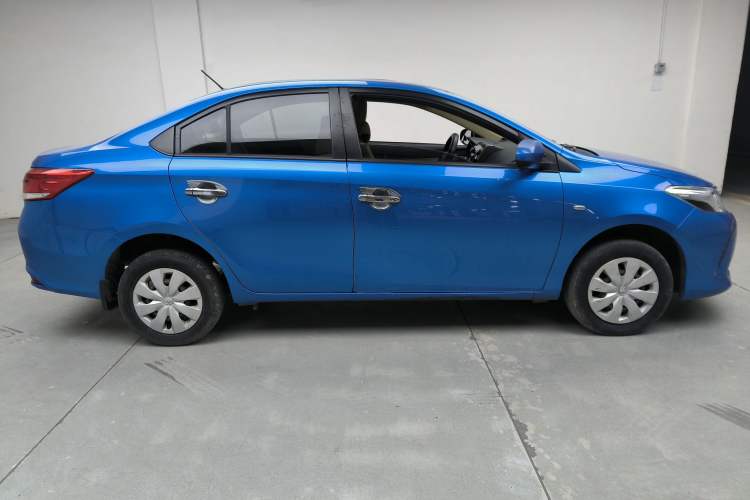 Used Toyota Vios 2017 1.3L Manual Front-Drive Version Exterior 3