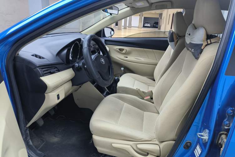 Used Toyota Vios 2017 1.3L Manual Front-Drive Version Interior 3