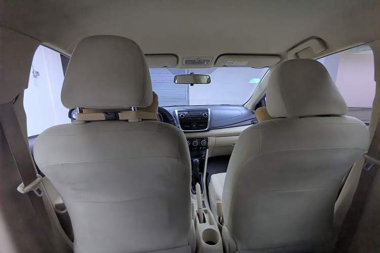 Used Toyota Vios 2017 1.3L Manual Front-Drive Version Interior 6